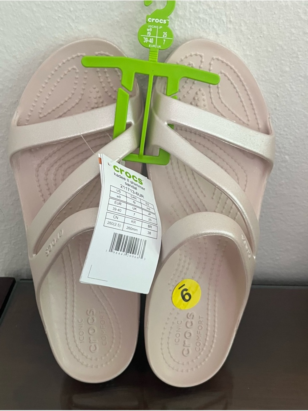 Crocs Kadee II Shimmer Strappy Sandals Women's Size 9 Pink Vaca Beach Comfy New